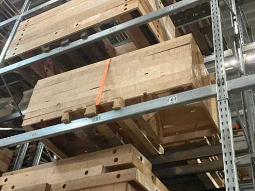 Beursconstructiesysteem Frame wandonderconstructie houtgebaseerd materiaal // Dikte 100 mm // Hoogte 2300 mm Verschillende afmetingen