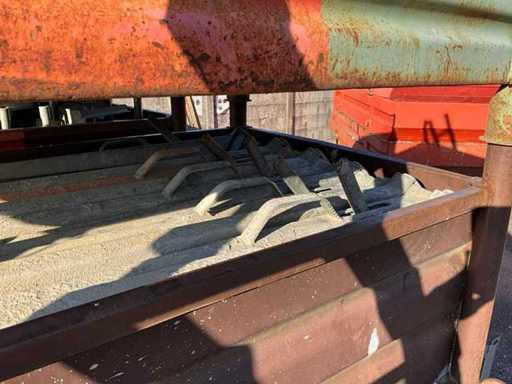 Barele z trzema podpórkami na nogi