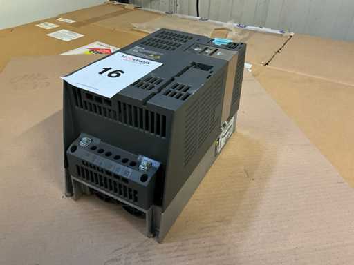 Siemens 6SL3224-0BE24-0UA0 Frequentieregelaar