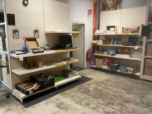 Reinigingsmiddelen en diverse tbv winkel