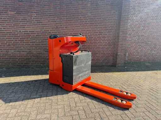 Linde T20s Stacker