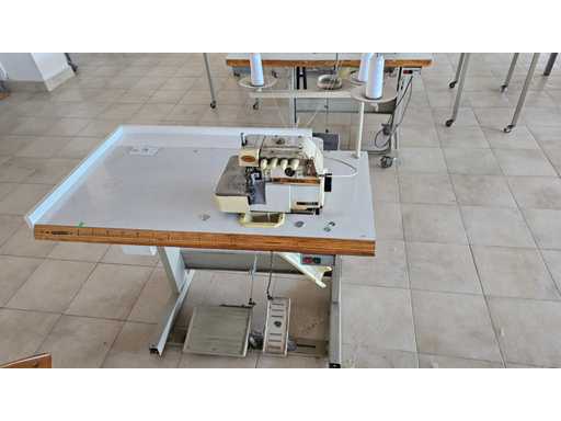 YAMATA 514M5-24 Przemysłowa owerlokowa maszyna do szycia Yamata 514M5-24