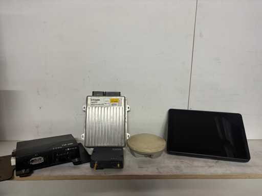 Trimble - système GPS RTK XCN2050 / TMX2050 RTK 2,5 cm 