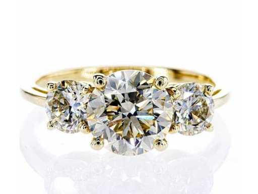 Magnifique bague de luxe naturelle diamant jaune fantaisie 3,22 carats