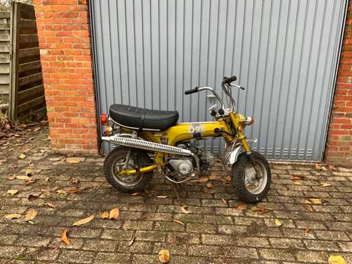 Honda Dax ST70 oldtimer Brommer