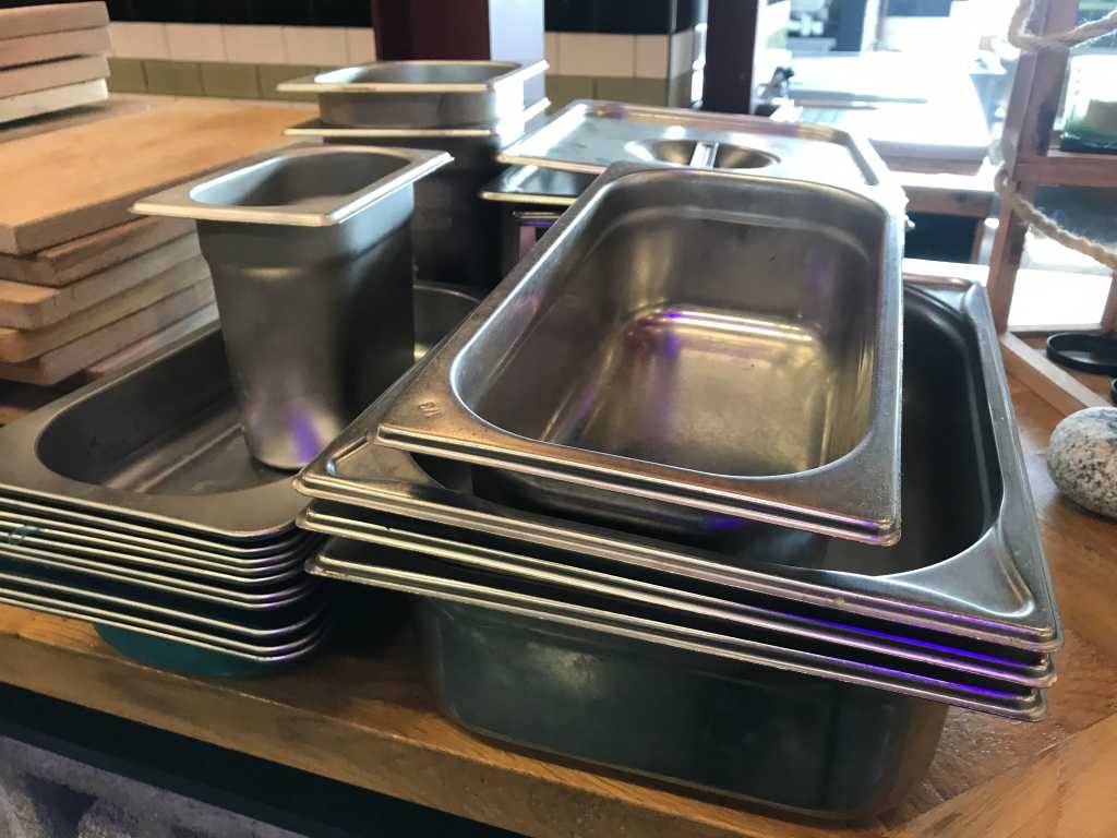 Stainless Steel Gastronorm Containers (21x)