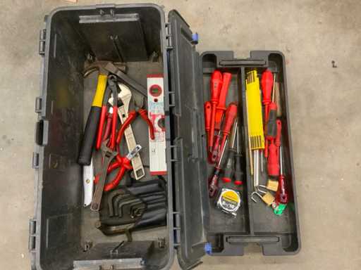 Knipex ,Felo ,e,une mallette à outils avec contenu