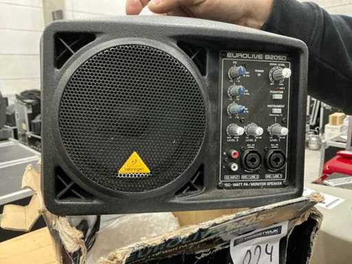 Eurolive B205D alimenté par haut-parleur