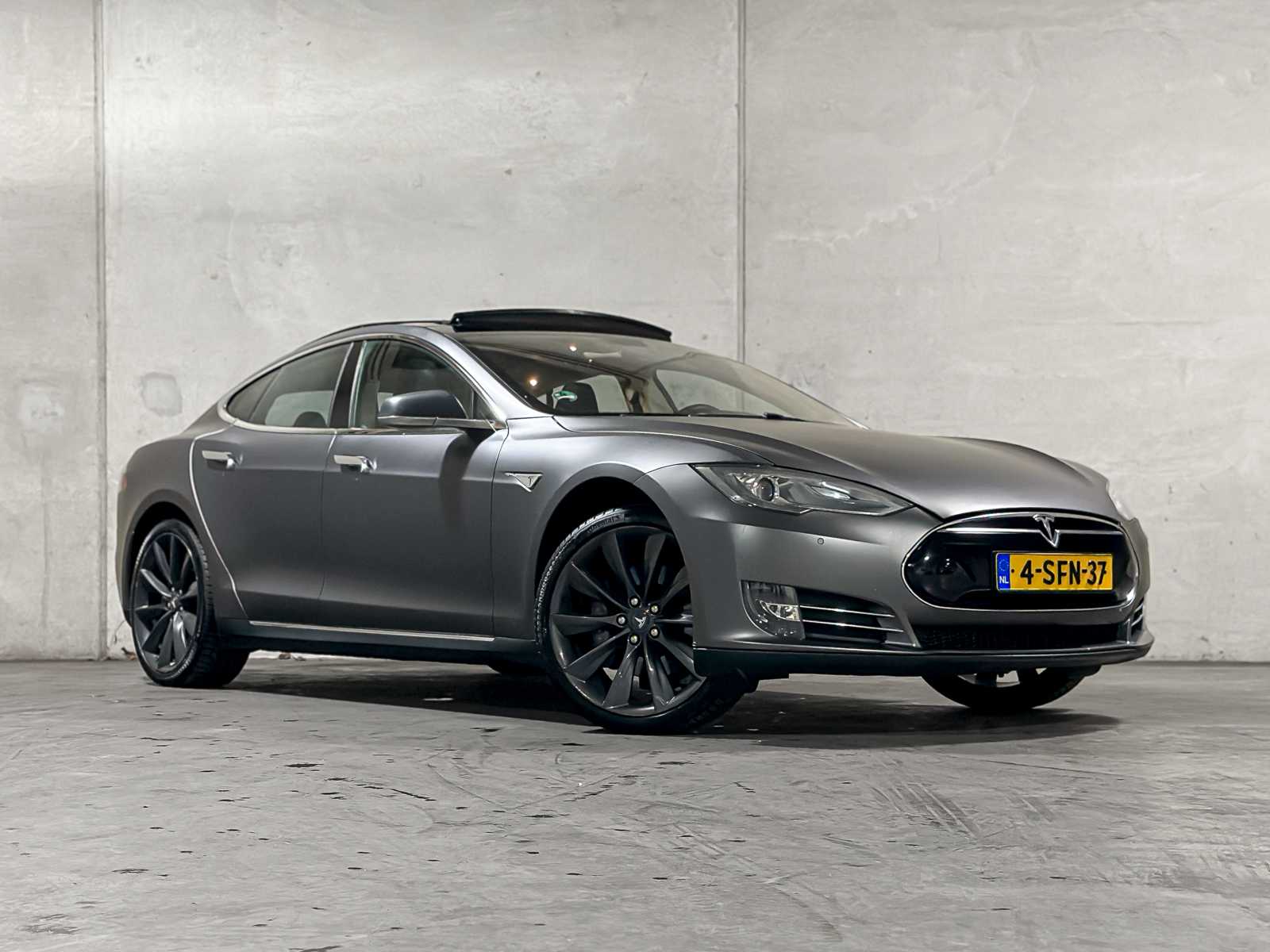 Tesla Model S 85 Performance 421pk 2013 (Origineel-NL) Free Supercharge, 4-SFN-37