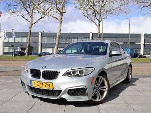 BMW 2 Series Coupé M235i Centennial High Executive 2017 Automatic, P-377-ZN