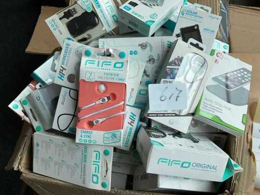 FiFO and All Conect - earpiece, charger, charging cable, phone holder (60x)