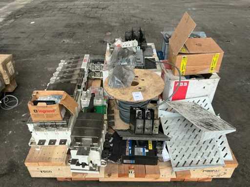 Batch of various industrial electrical appliances