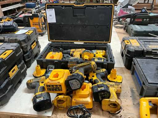 Lote de varias herramientas inalámbricas