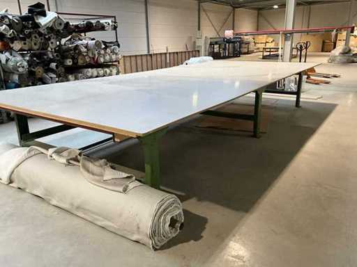 Établi / table à rembourrage