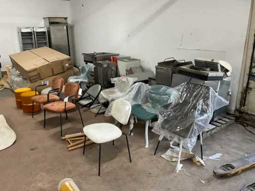 Mobilier de petrecere