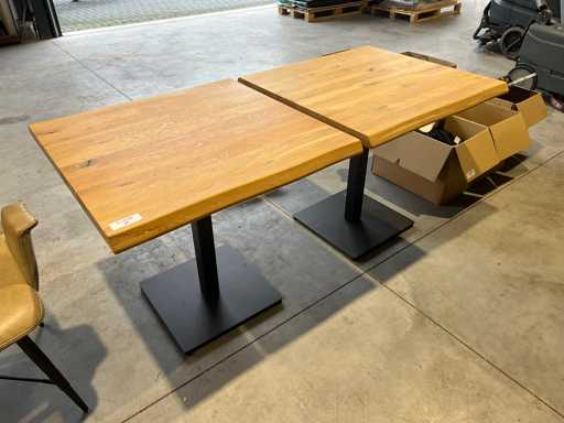 Table de salle à manger (2x)