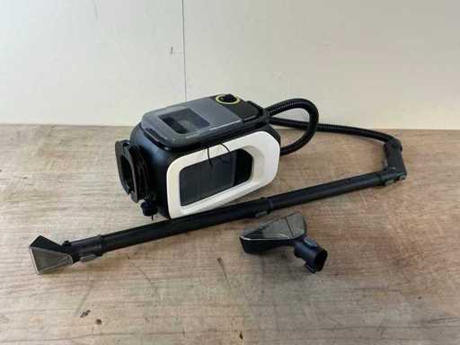 Kompaktowy czyściciel parowy do podłogi Kärcher Se 3