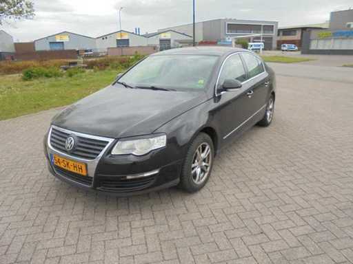 Volkswagen - 2006 - Passat - 2.0 FSI Comfortline - 54-SK-HH