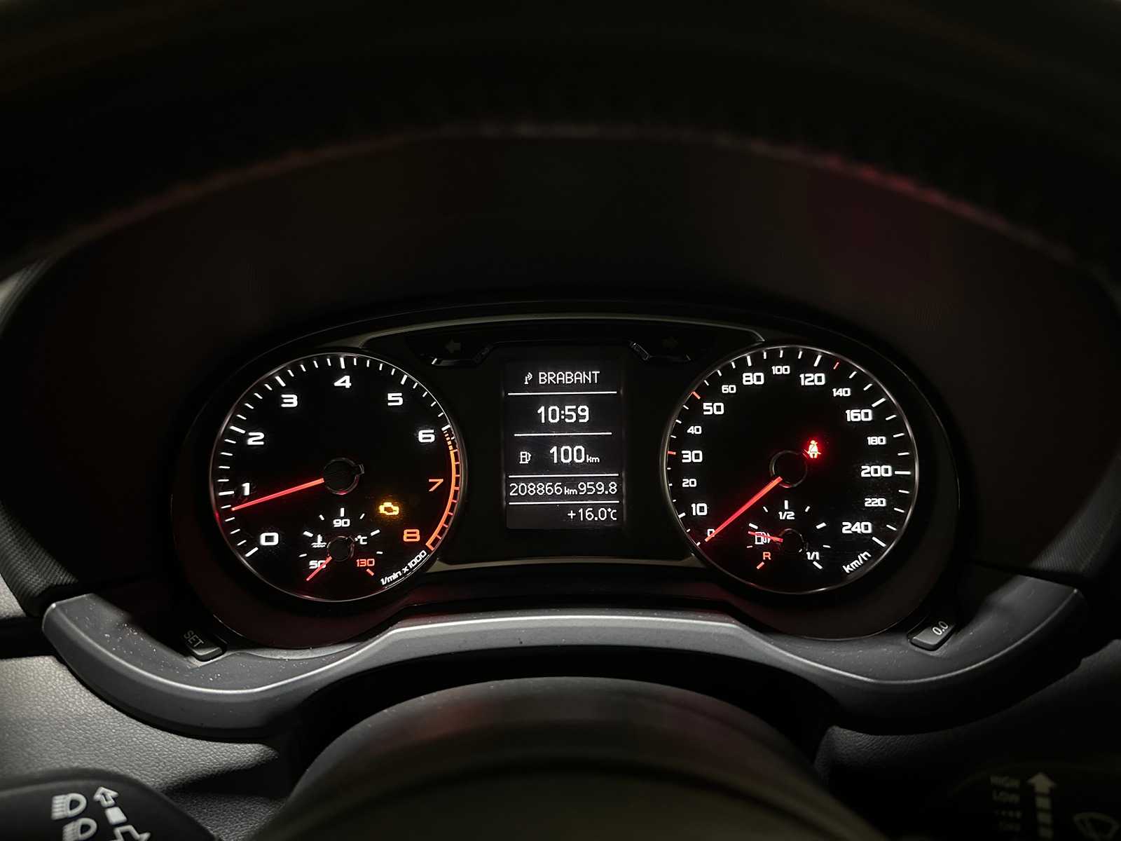 Audi A1 1.4 TFSI Ambition Pro Line Business S-Line 122pk 2010, K-088-RN