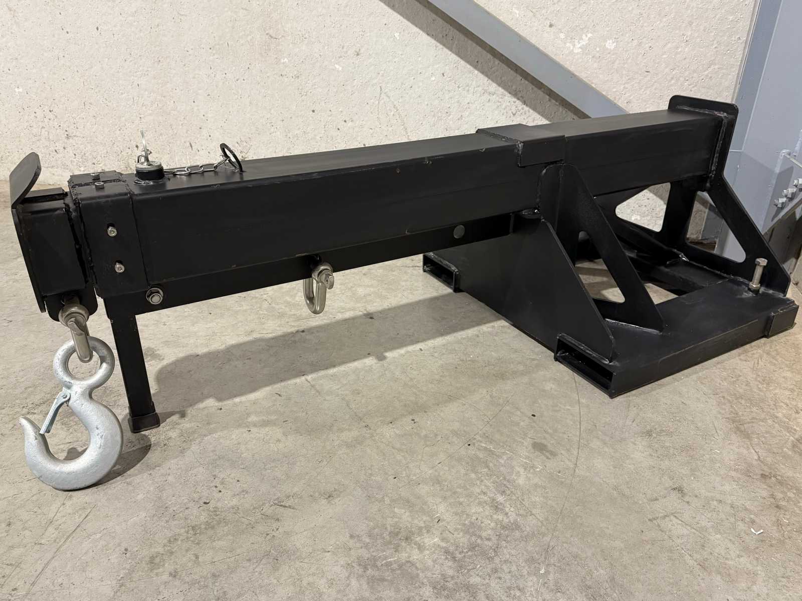 Crane arm for forklift