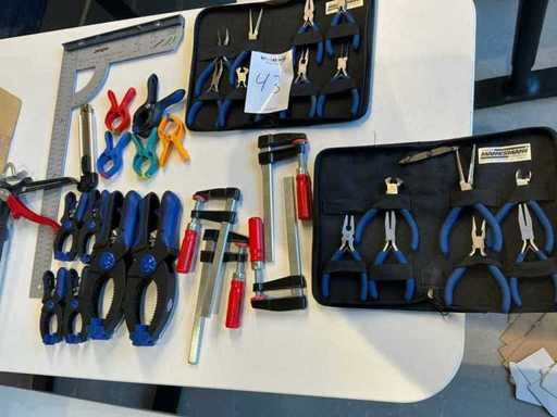 Série d’outils manuels