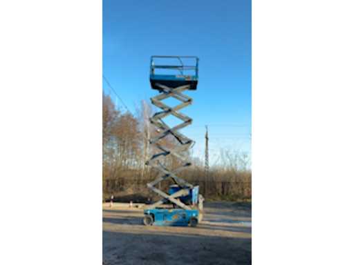 25d354ad-8a5d-4e5b-a86d-2595fe0b5cf9.mp4