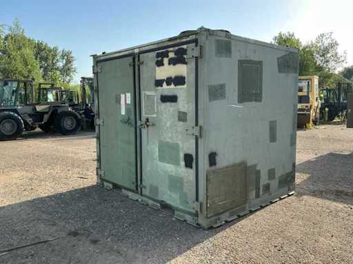 Container al armatei