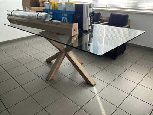 Design table
