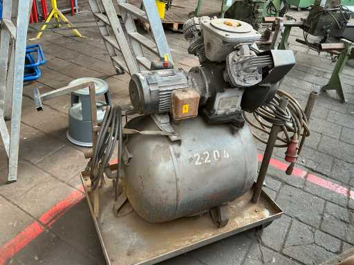 1983 Compressore d'aria per aria Atlas-Copco LT5E