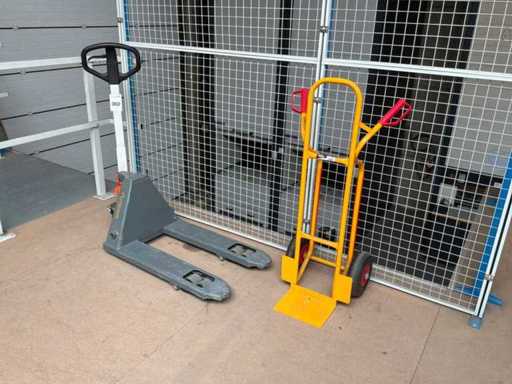 Unicraft Hand Hydraulic Pallet Truck