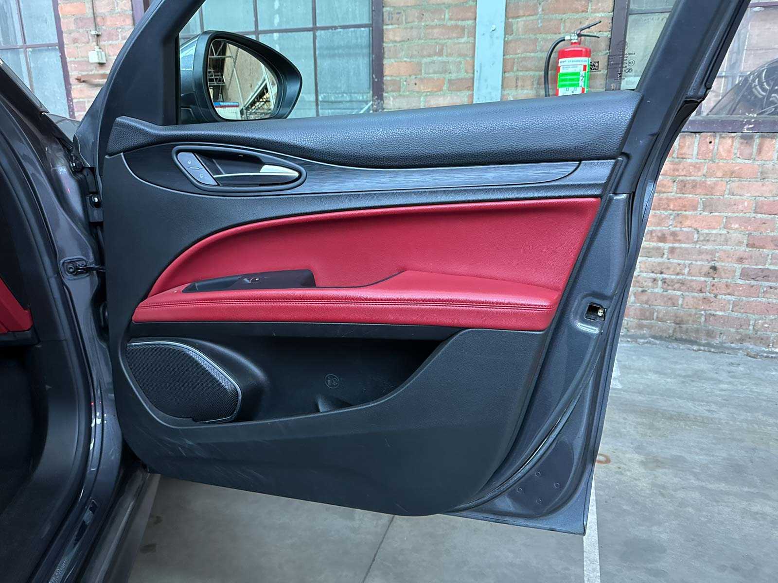 Alfa Romeo Stelvio 2.0 T AWD Super 200pk 2018 (Origineel-NL), RT-553-H