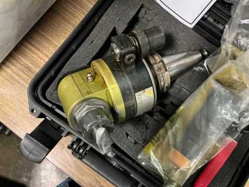 MPA - Adjustable and swivelling milling head