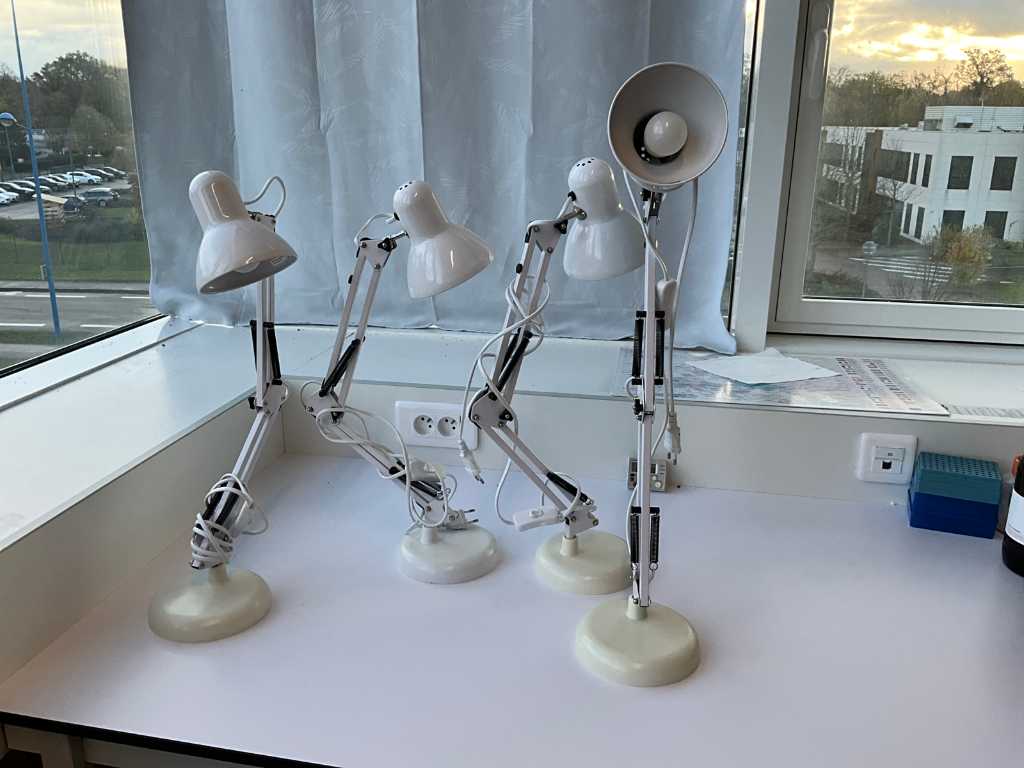 Set of 4 table lamps 