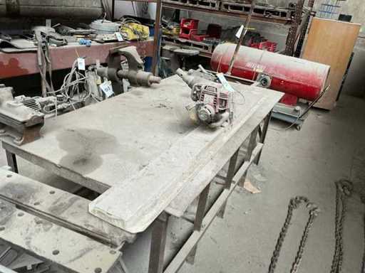 Vibrating beam
