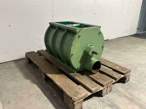 Valvola rotante a soffiare attraverso