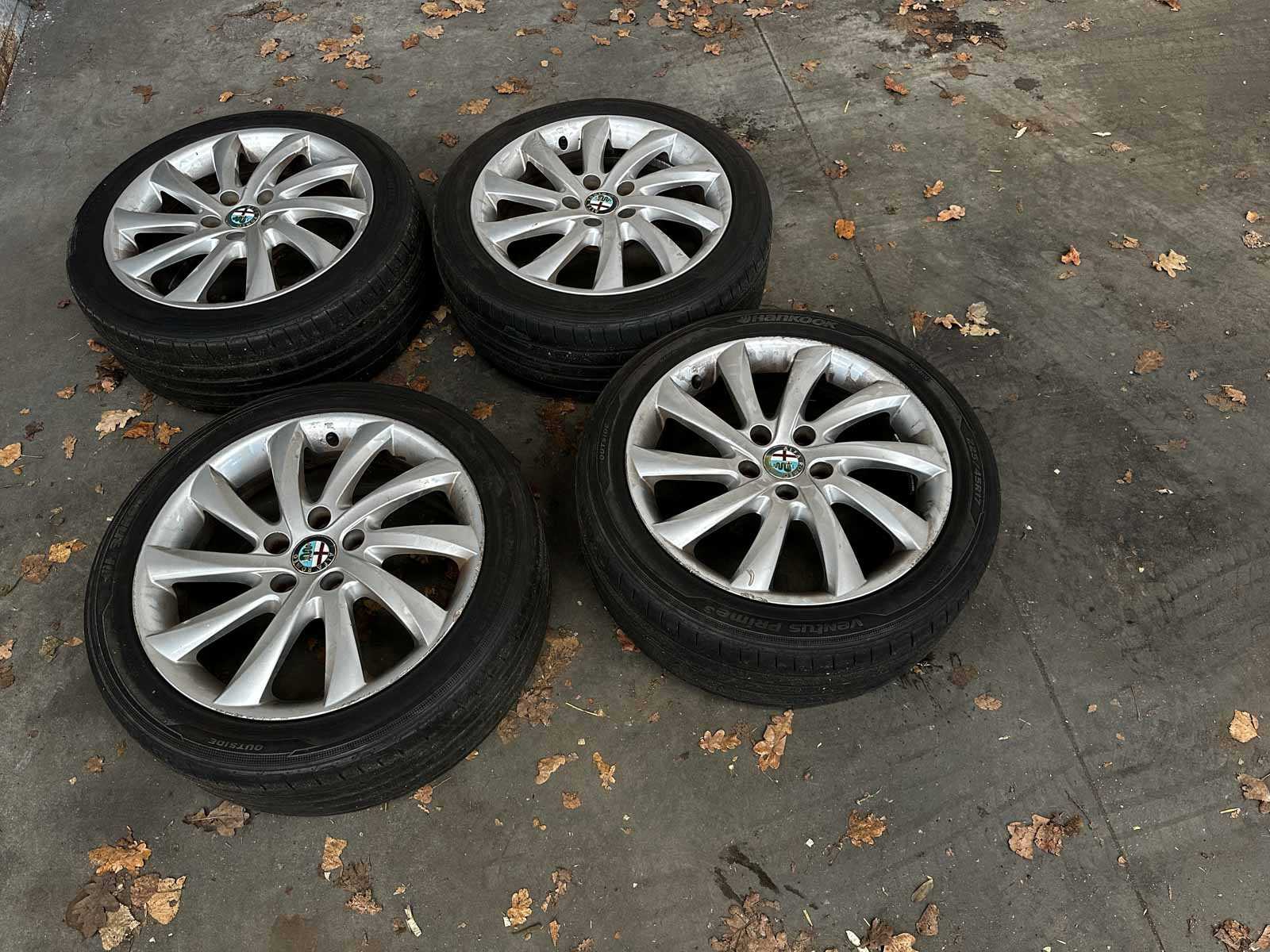 Alfa Romeo Giulietta 1.4 T Distinctive 170pk 2012 (Origineel-NL), 00-XKP-5