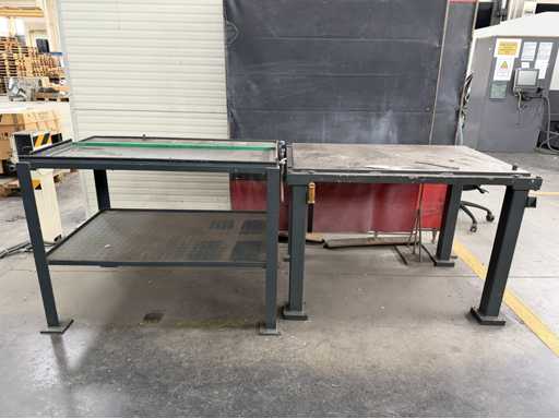   2 tables d’assemblage