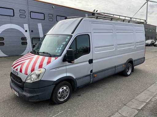 Iveco 35C17 Véhicule Commercial Quotidien 2014