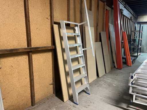 Scaletta singola solida ET07 con corrimano