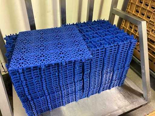 Plastic floorboards 30x30cm