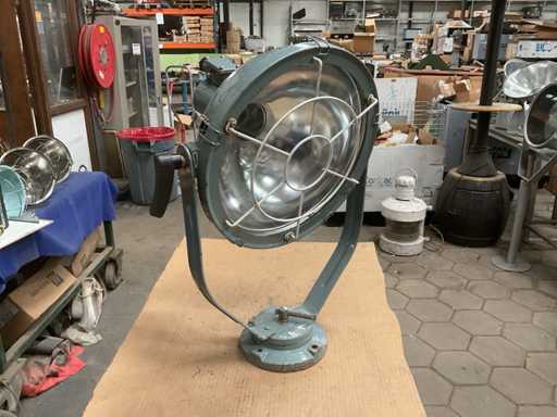 TG2-B Vintage maritimes Flutlicht