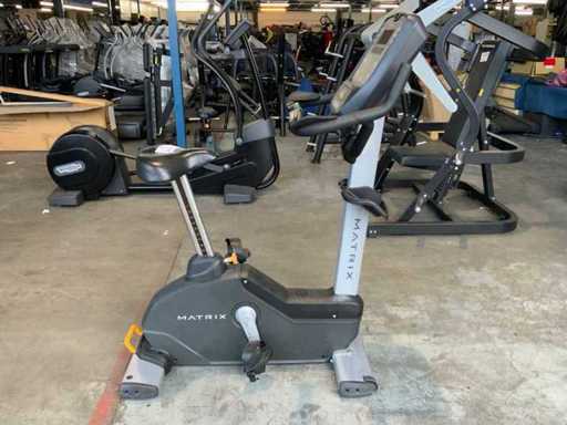Matrix U3x vélo droit Home Trainer
