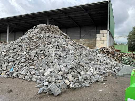 Breuksteen natuursteen 90 kub