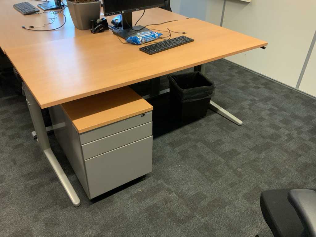 Ahrend Schreibtisch mit Schubladenschrank