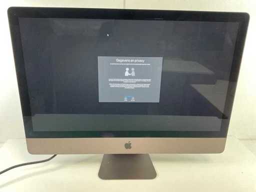 Apple iMacPro 1.1 27", Xeon(R) W-2140B, 64 GB di RAM (4x16GB), SSD da 1 TB, AMD Radeon Pro Vega 56 8 GB All-in-One Desktop