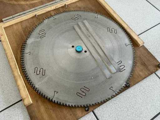 Lame de scie (2x) + lame de rabot (3x)