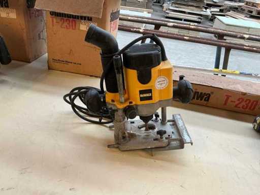 Frezarka DeWalt DW 621