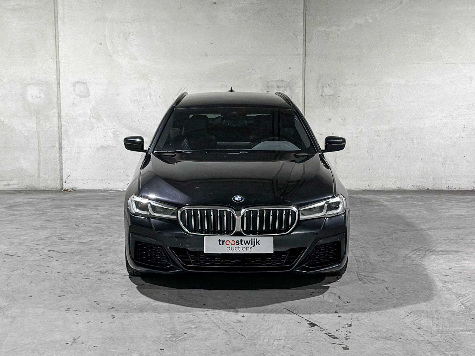 BMW 520i Touring High Executive Edition M-Sport 184pk 2021 (Origineel-NL) 5-Serie G31, L-194-JX