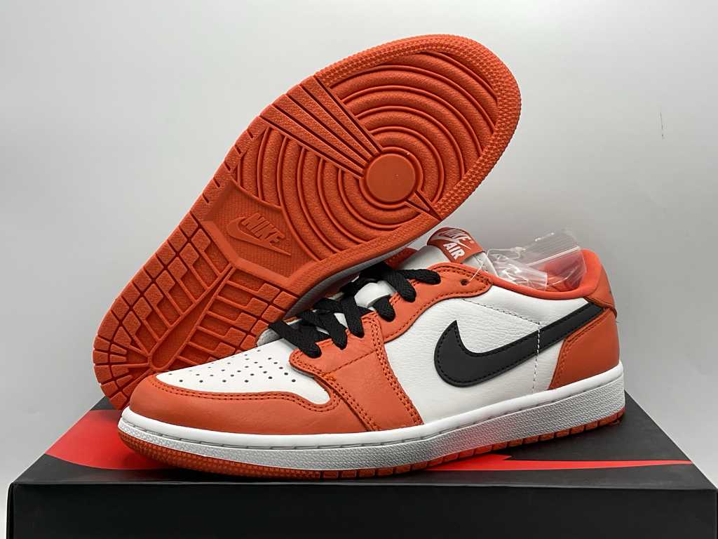 Nike Air Jordan 1 Low OG Starfish Sneakers 42 1/2