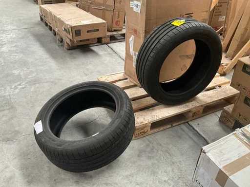 Dunlop - Car tyre (2x)